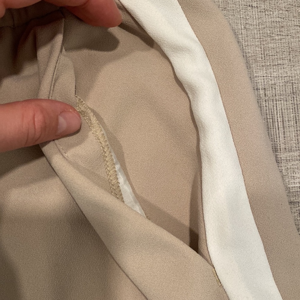 Express pants - Picture 3 of 5